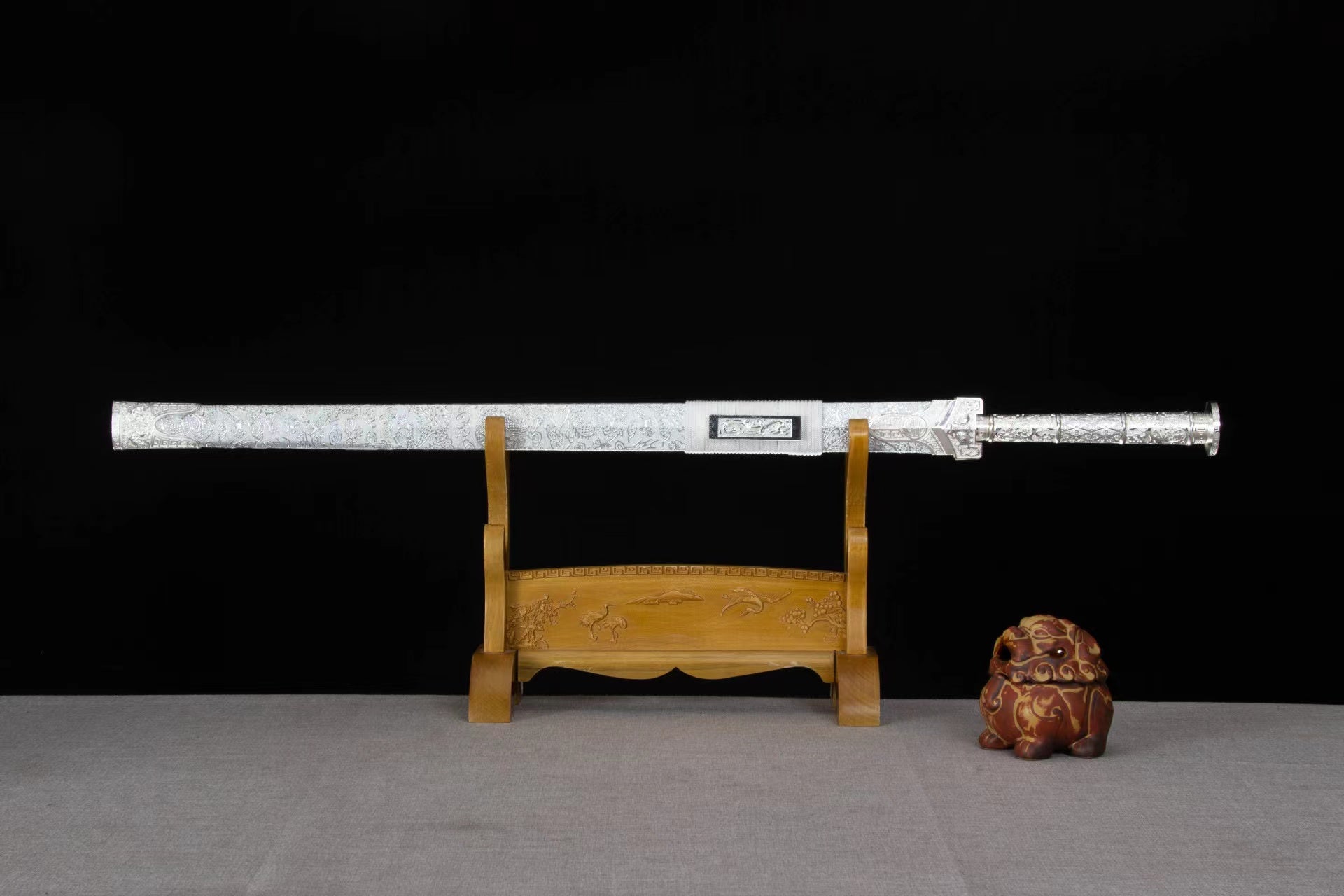 C20 ICE BREAKER Hollowed High Manganese Steel Blade Han Dynasty Chinese Sword